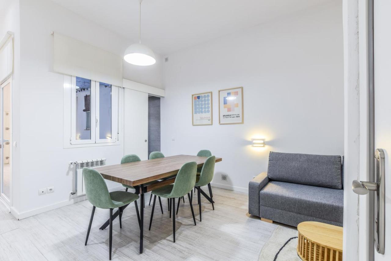 Amplio Apartamento En Malasana Para 6 Personas Appartement Madrid Buitenkant foto